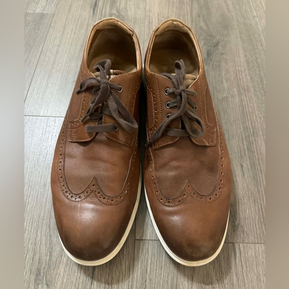 Johnston & Murphy Brown Wingtip Derby Lace-Up Shoes